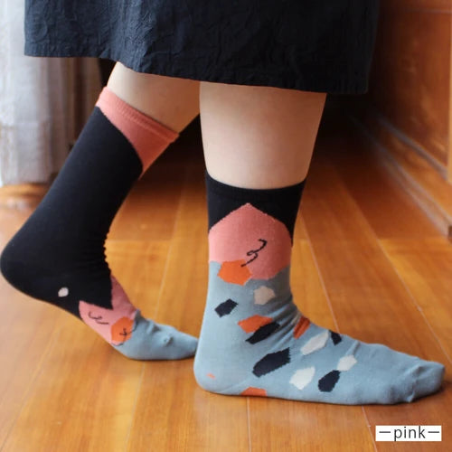 The Crow and the Pitcher story sock in Pink